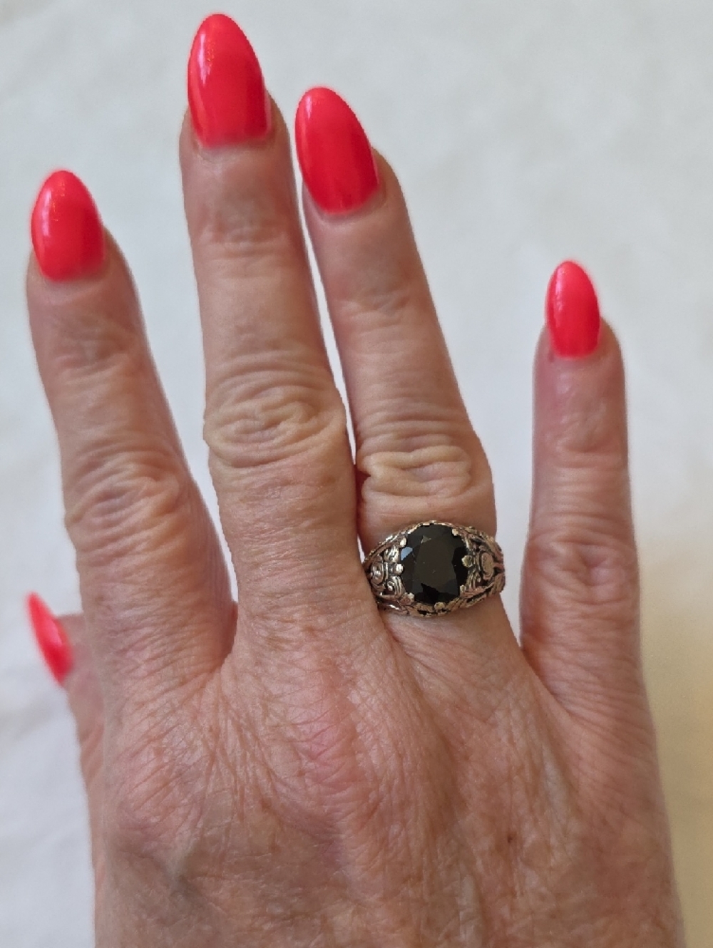 Sterling Silver Floral Ring with Dark Red Gemstone Size 8 - Picture 5 of 8